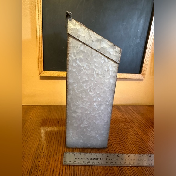 Decorative Galvanized Mail Box / Wedding Gift Box - Picture 6 of 7